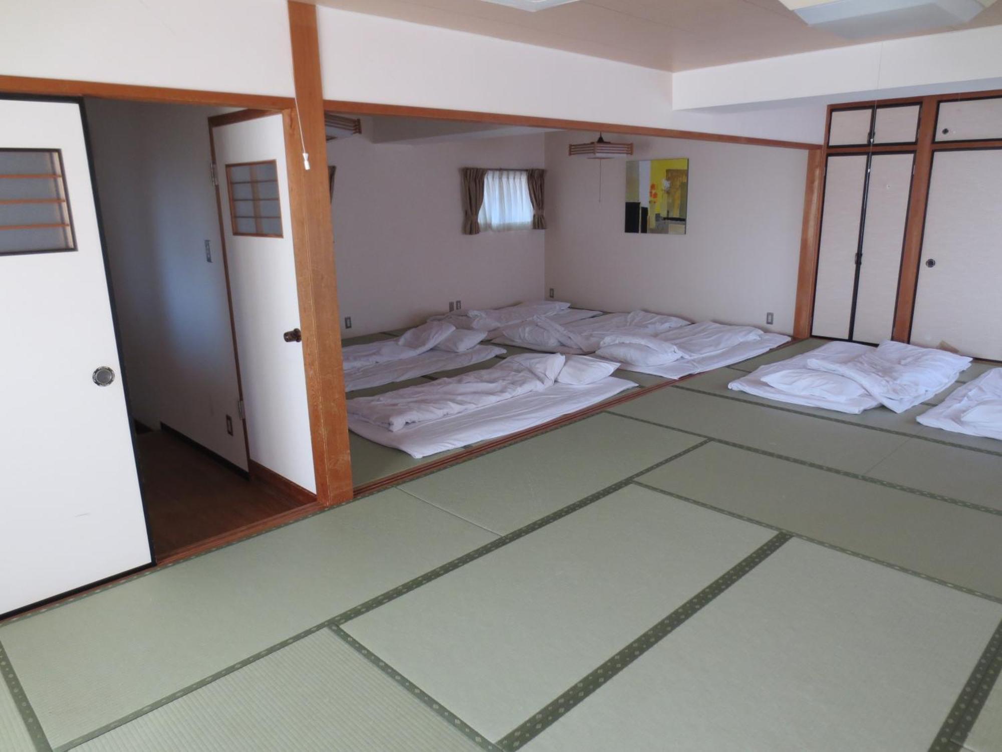 Hotel Minatoya Kōchi Quarto foto
